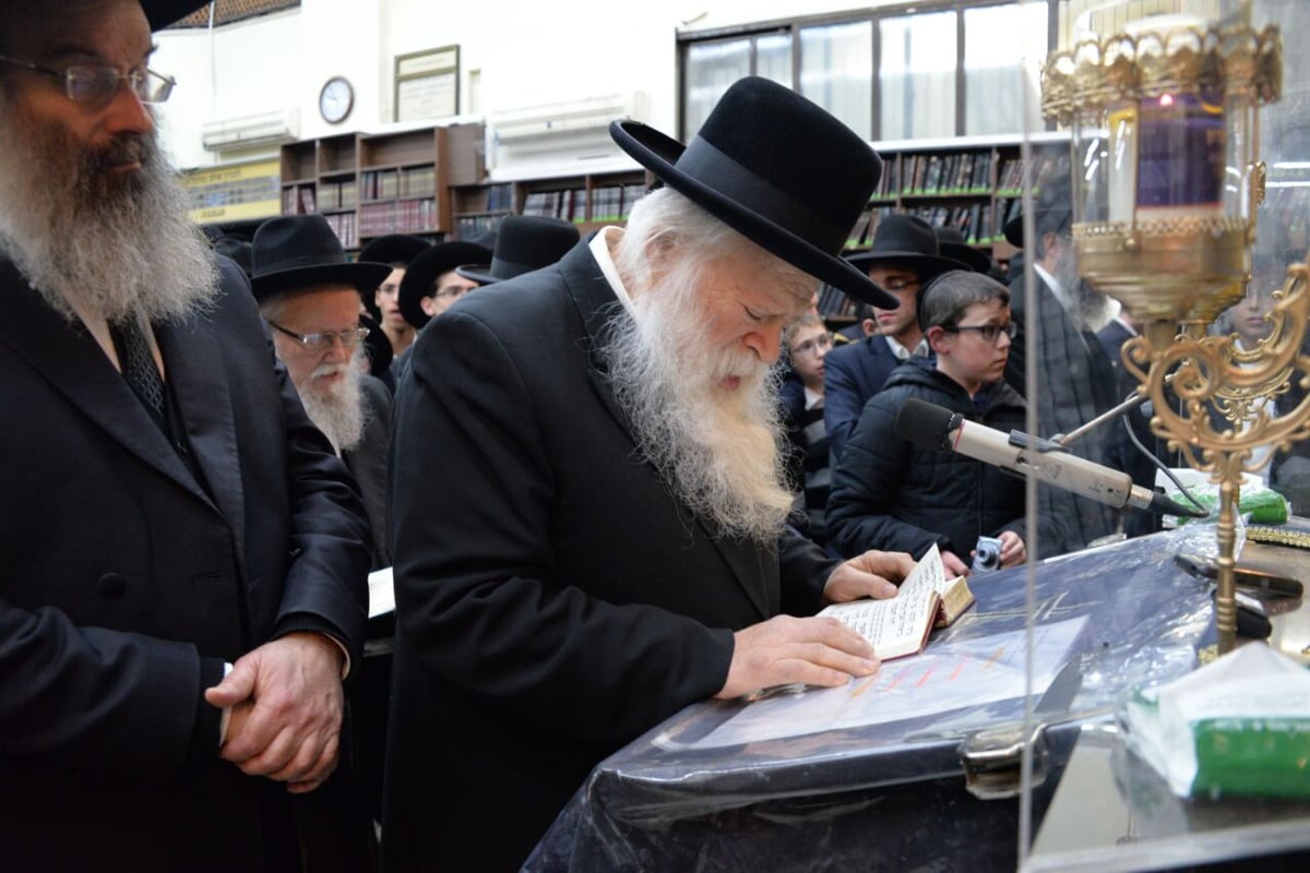 מראות חייו •  הגאון רבי שמואל יעקב בורנשטיין זצ"ל