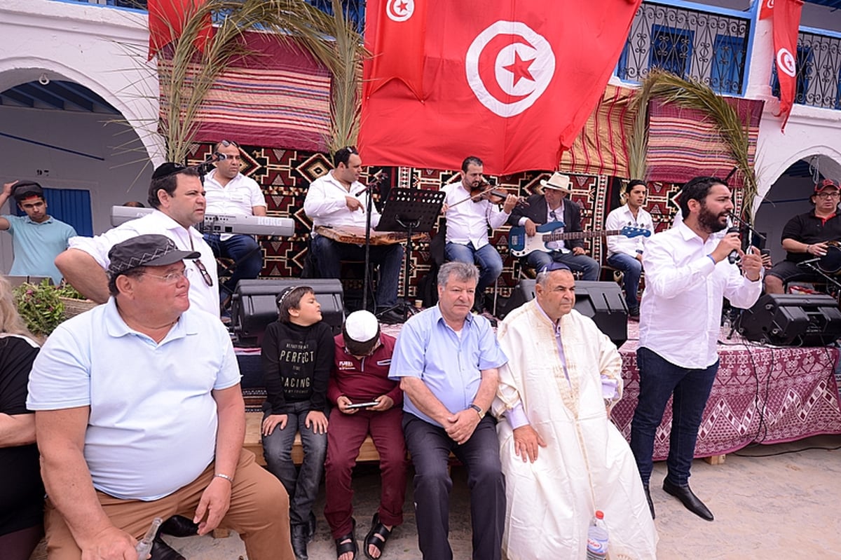 חגיגות ל"ג בעומר באי ג'רבה בתוניסיה • צפו