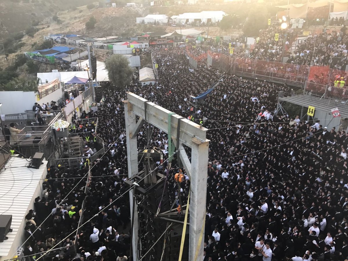 צפו: הדלקת 'תולדות אהרן' שחתמה את חגיגות ל"ג בעומר במירון