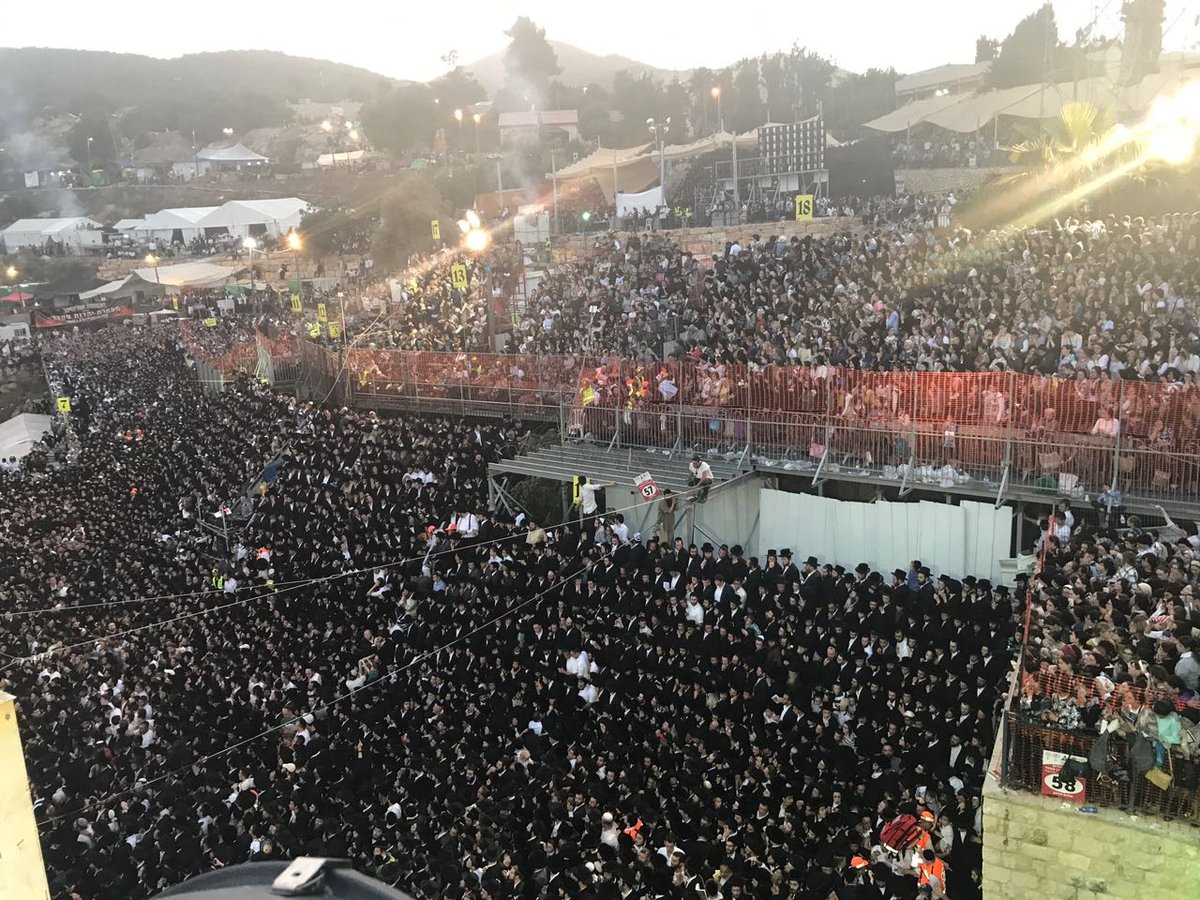 צפו: הדלקת 'תולדות אהרן' שחתמה את חגיגות ל"ג בעומר במירון