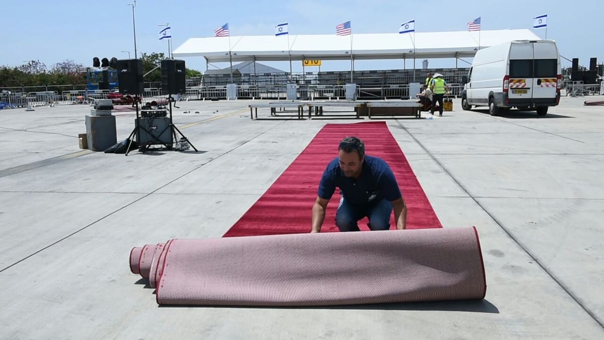 כך נערך משרד הביטחון לבואו של טראמפ • צפו