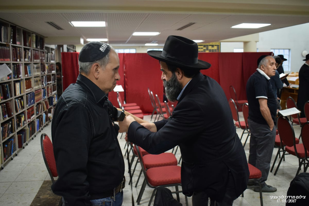 שלושים לפטירת הרב מענדל דייטש הי"ד. צפו