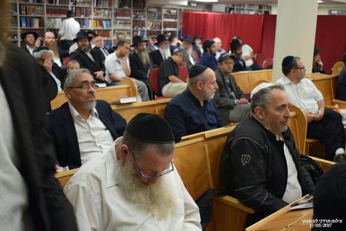 שלושים לפטירת הרב מענדל דייטש הי"ד. צפו