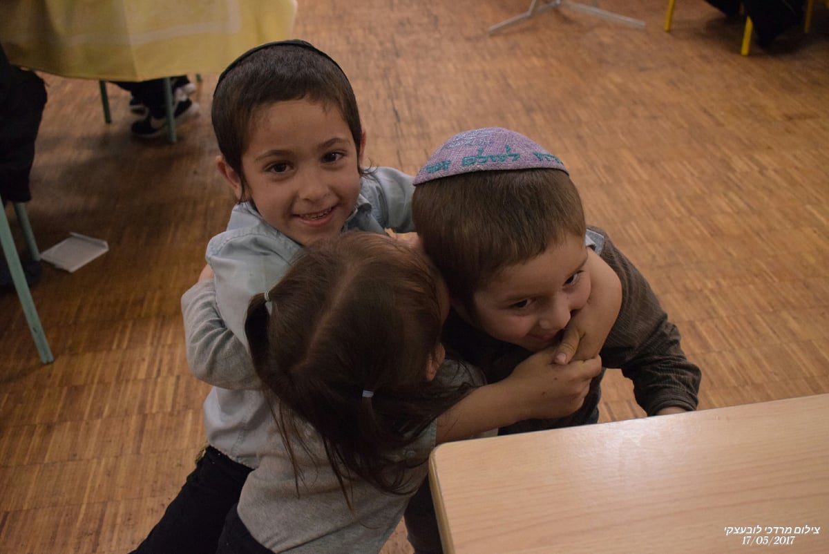 שלושים לפטירת הרב מענדל דייטש הי"ד. צפו