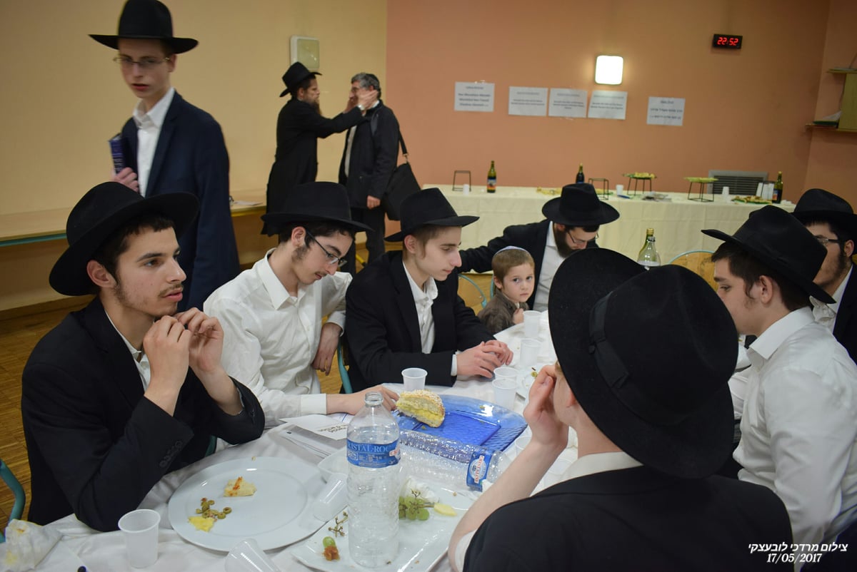 שלושים לפטירת הרב מענדל דייטש הי"ד. צפו