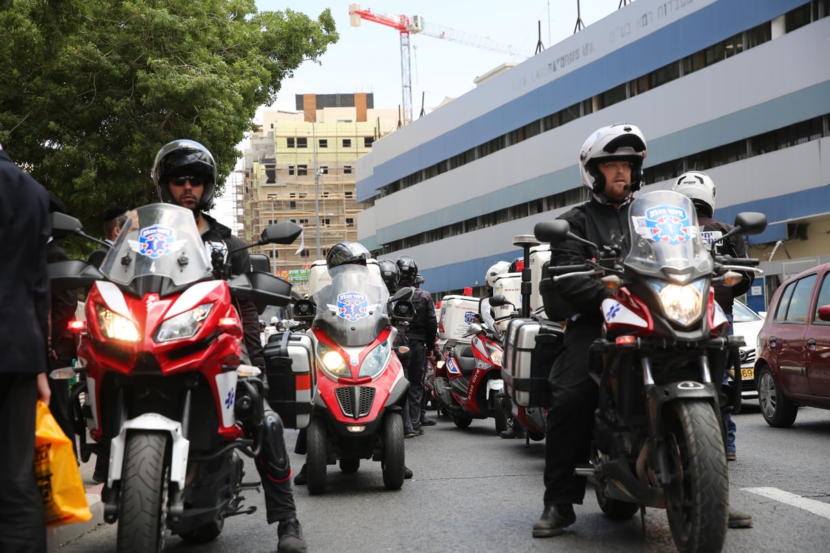 מאות ליוו למנוחות את מתנדב 'איחוד הצלה'  אפי גדסי ז"ל