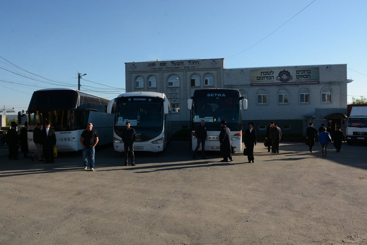 מסע האדמו"ר מסאטמר ומאות הנגידים. צפו