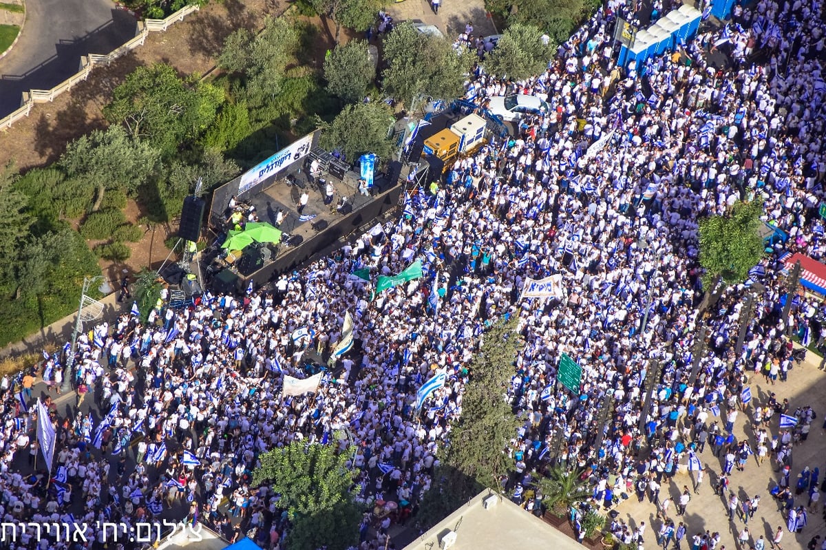 ריקוד הדגלים - אלו הרחובות החסומים לתנועה