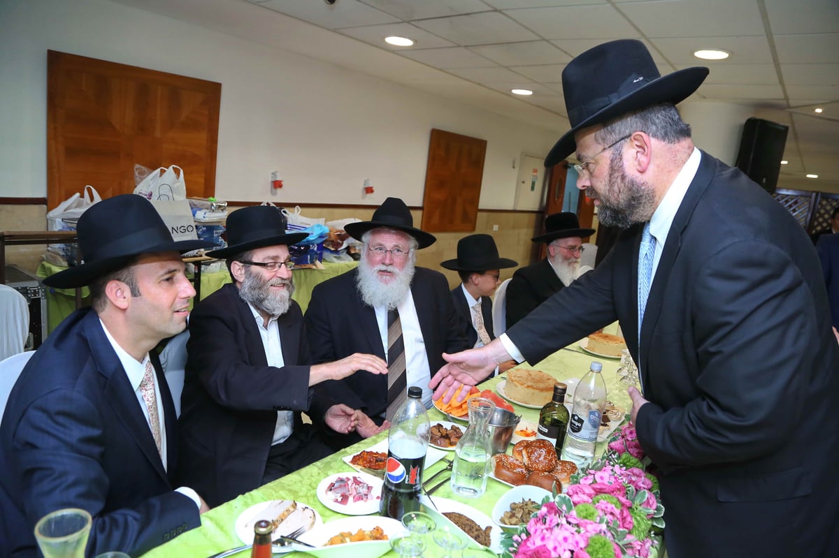 בר מצווה לבנו של שמוליק גרינברג • צפו