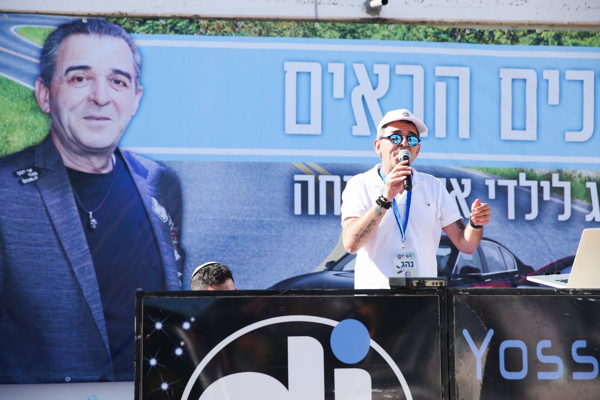 מחווה של מיליונר: תצוגת רכבי יוקרה לילדי פנימיה