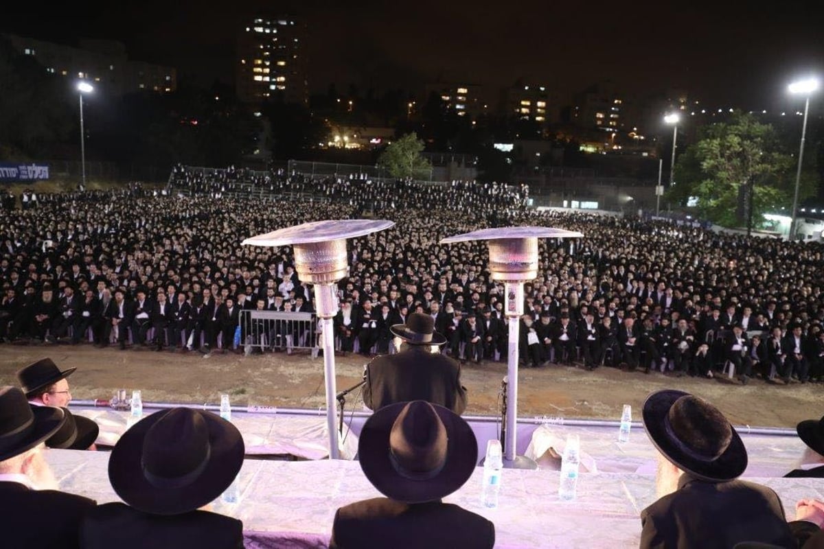 הגר"ש אוירבך פרץ בבכי: "אין יראת ה' בוערת בקרבם, נכנסה אש זרה"