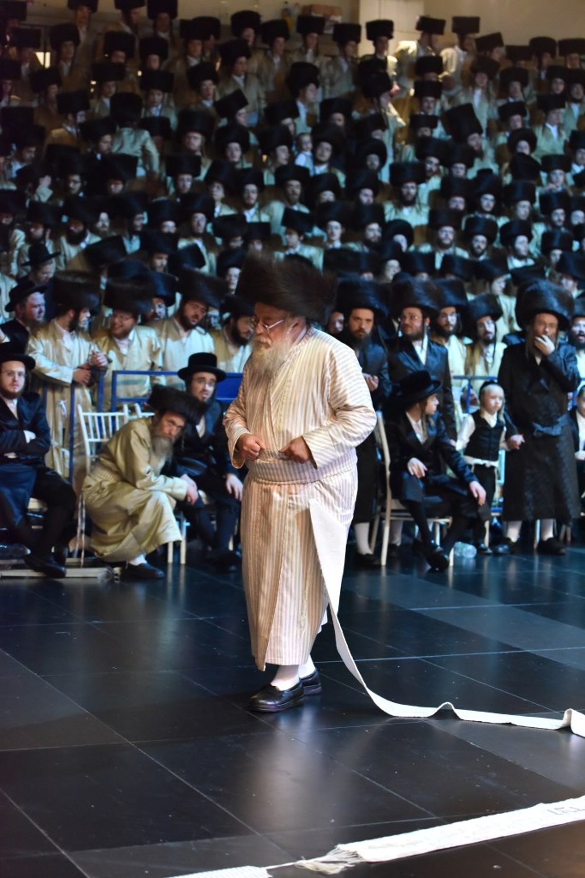 שמחת החתונה בחצרות תולדות אהרן - נדבורנא חיפה - זידיטשוב ארה"ב