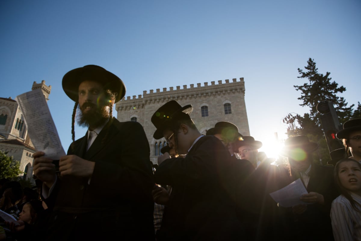 בהפגנת השבת: הראב"ד שיבח את הנשיא טראמפ