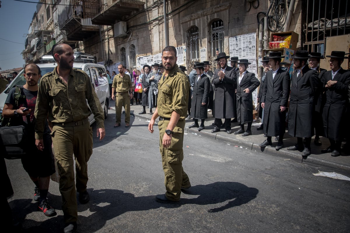 גלריה: כך פועלים ה"מסתחרדים" בשכונת מאה שערים