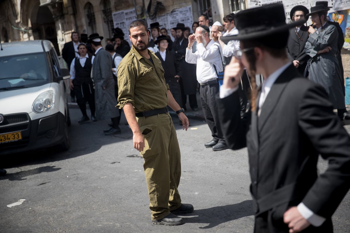 גלריה: כך פועלים ה"מסתחרדים" בשכונת מאה שערים