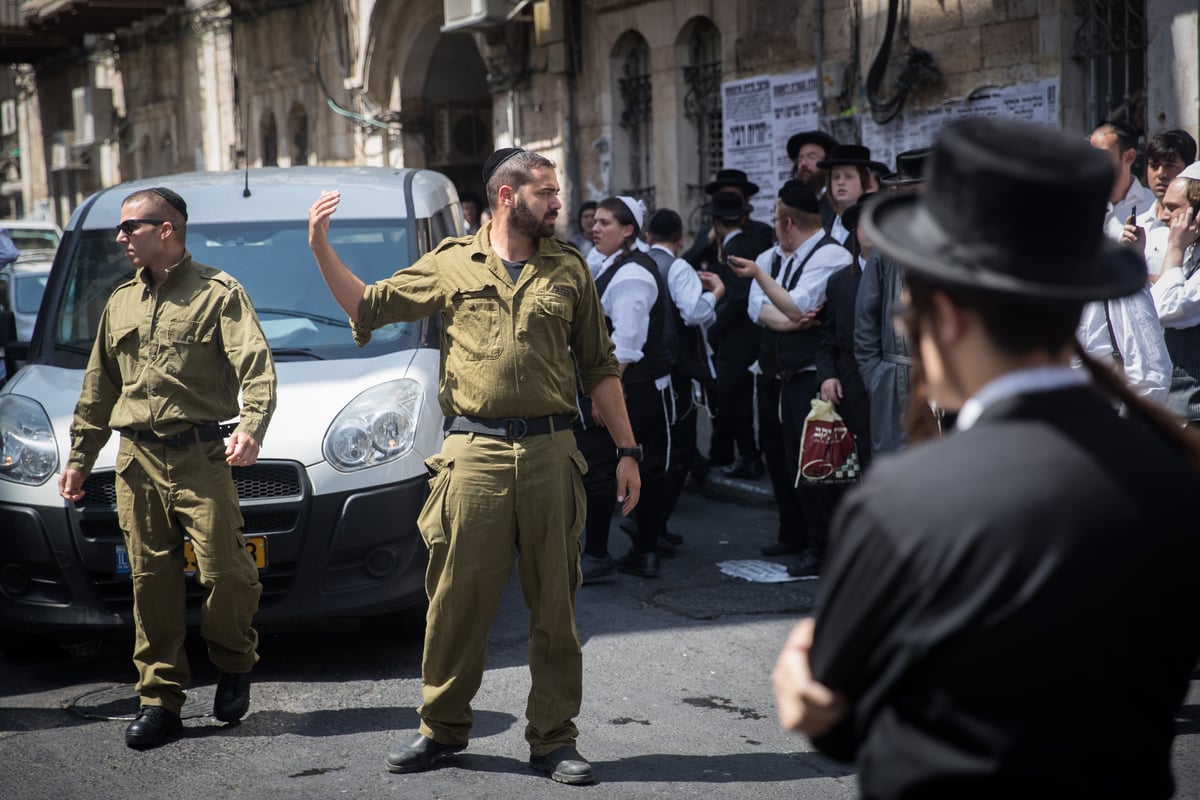 גלריה: כך פועלים ה"מסתחרדים" בשכונת מאה שערים