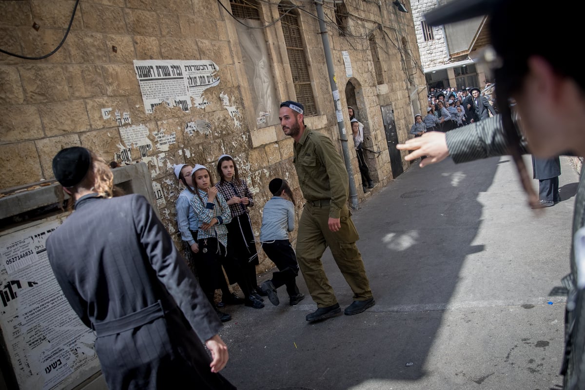 גלריה: כך פועלים ה"מסתחרדים" בשכונת מאה שערים