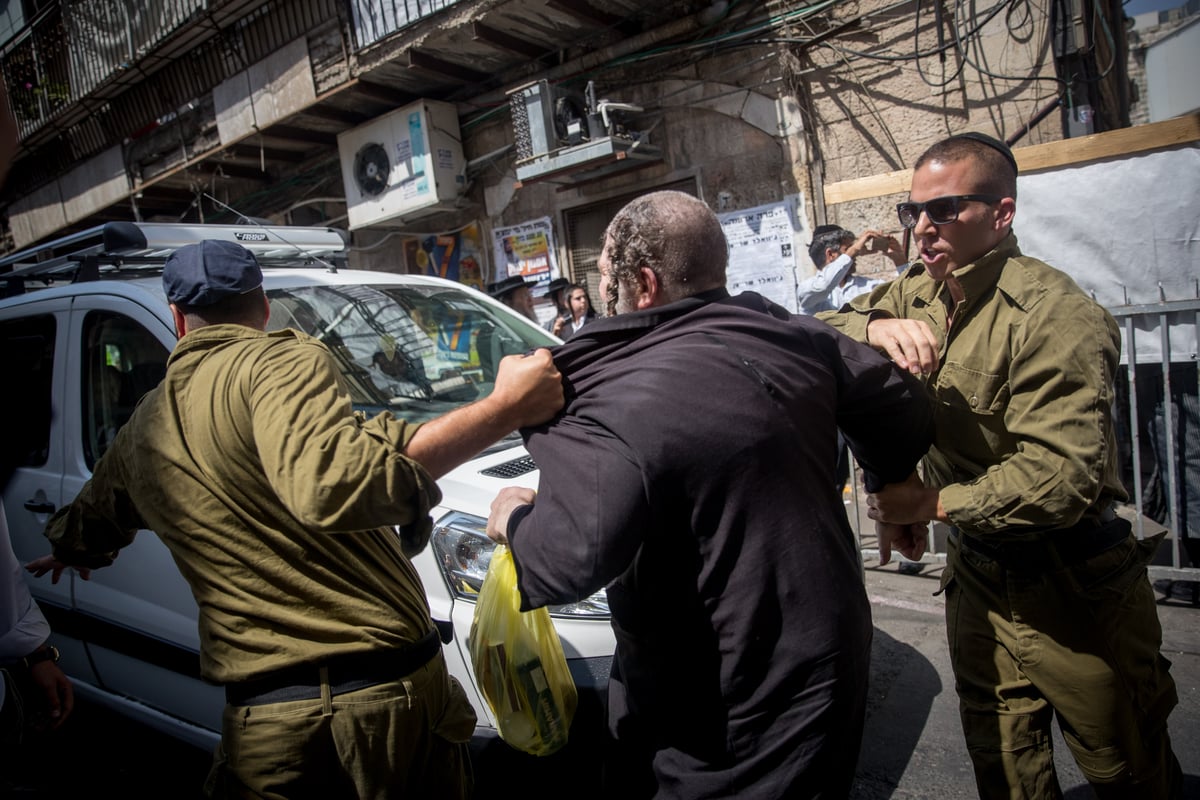 גלריה: כך פועלים ה"מסתחרדים" בשכונת מאה שערים