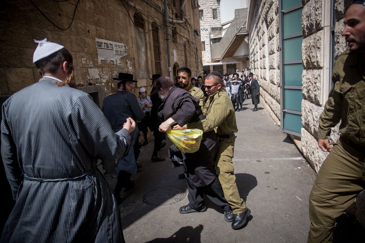 גלריה: כך פועלים ה"מסתחרדים" בשכונת מאה שערים