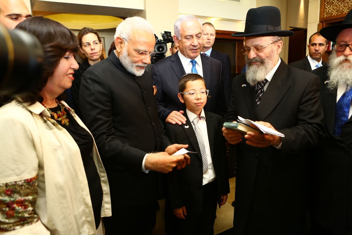 ראש ממשלת הודו למוישי הולצברג: "בוא אלינו" • צפו