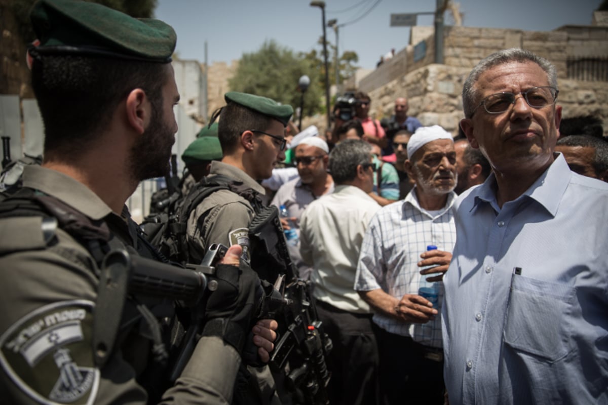 מוסלמים מאיימים בכניסה להר הבית: "צבא מוחמד מוכן"