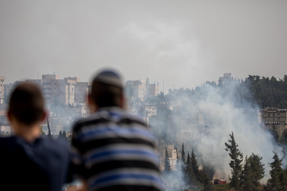 צפו בגלריה: שריפת הענק בפאתי רוממה