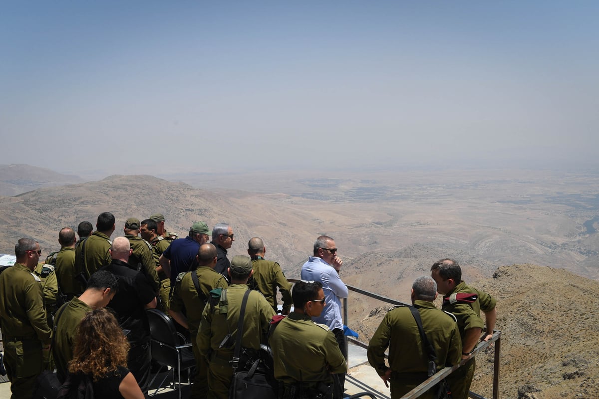 הצמרת הביטחונית הגיעה אל החזית המתוחה בצפון