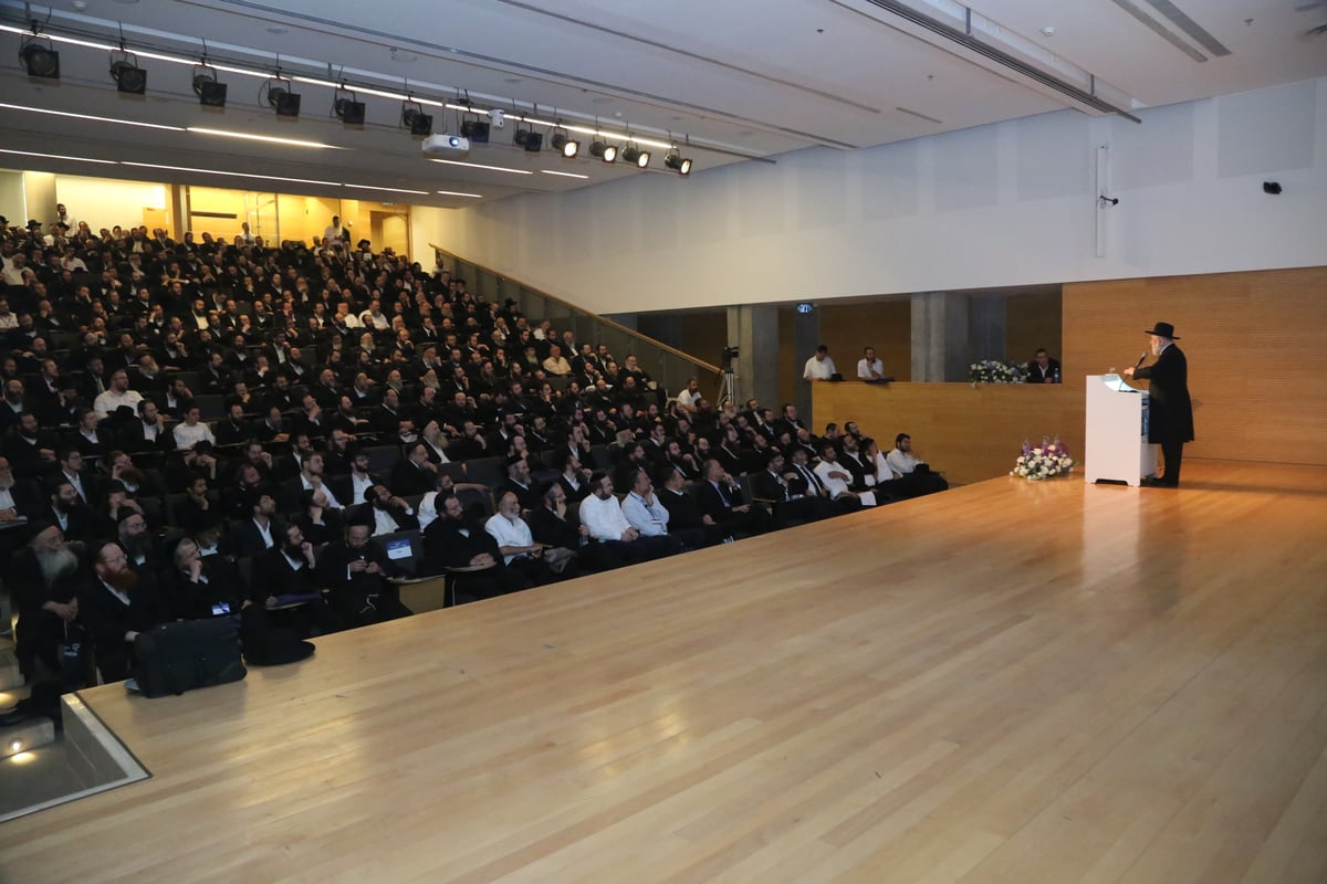 "בעוד שנים מועטות ניוותר ללא עדות חיה מהתופת הנאצית"