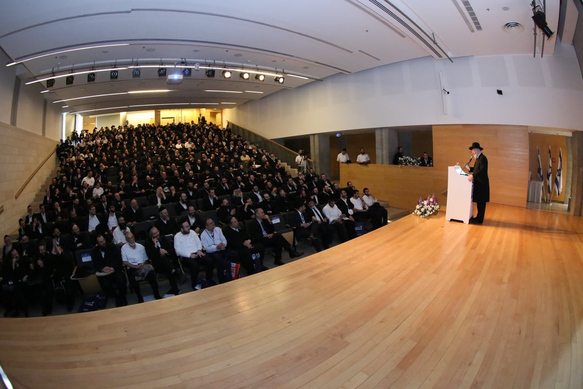 "בעוד שנים מועטות ניוותר ללא עדות חיה מהתופת הנאצית"