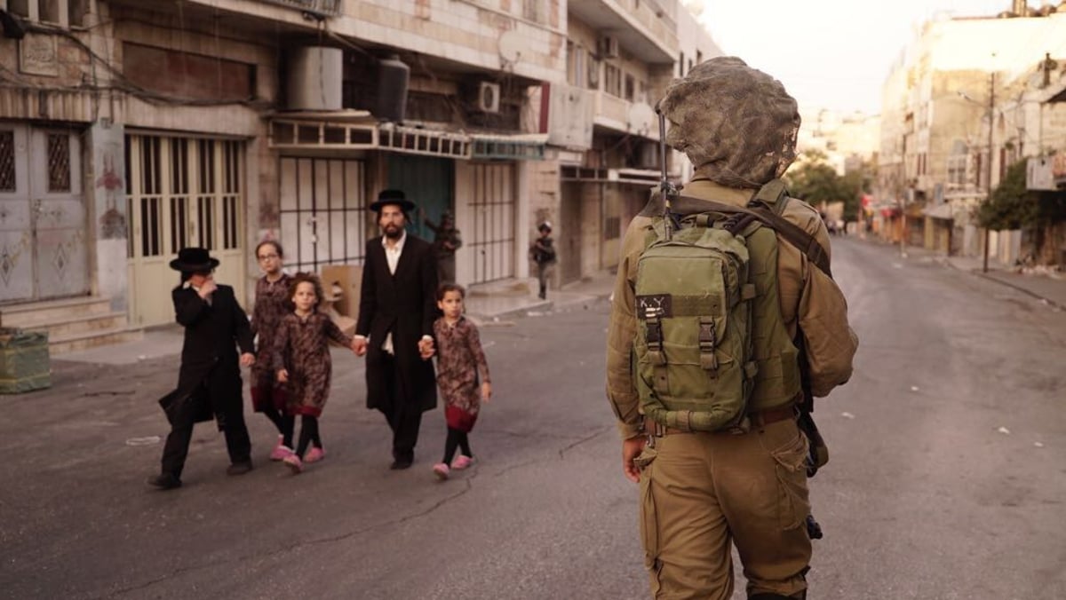 כ-400 מתפללים הגיעו לקבר עתניאל בן קנז