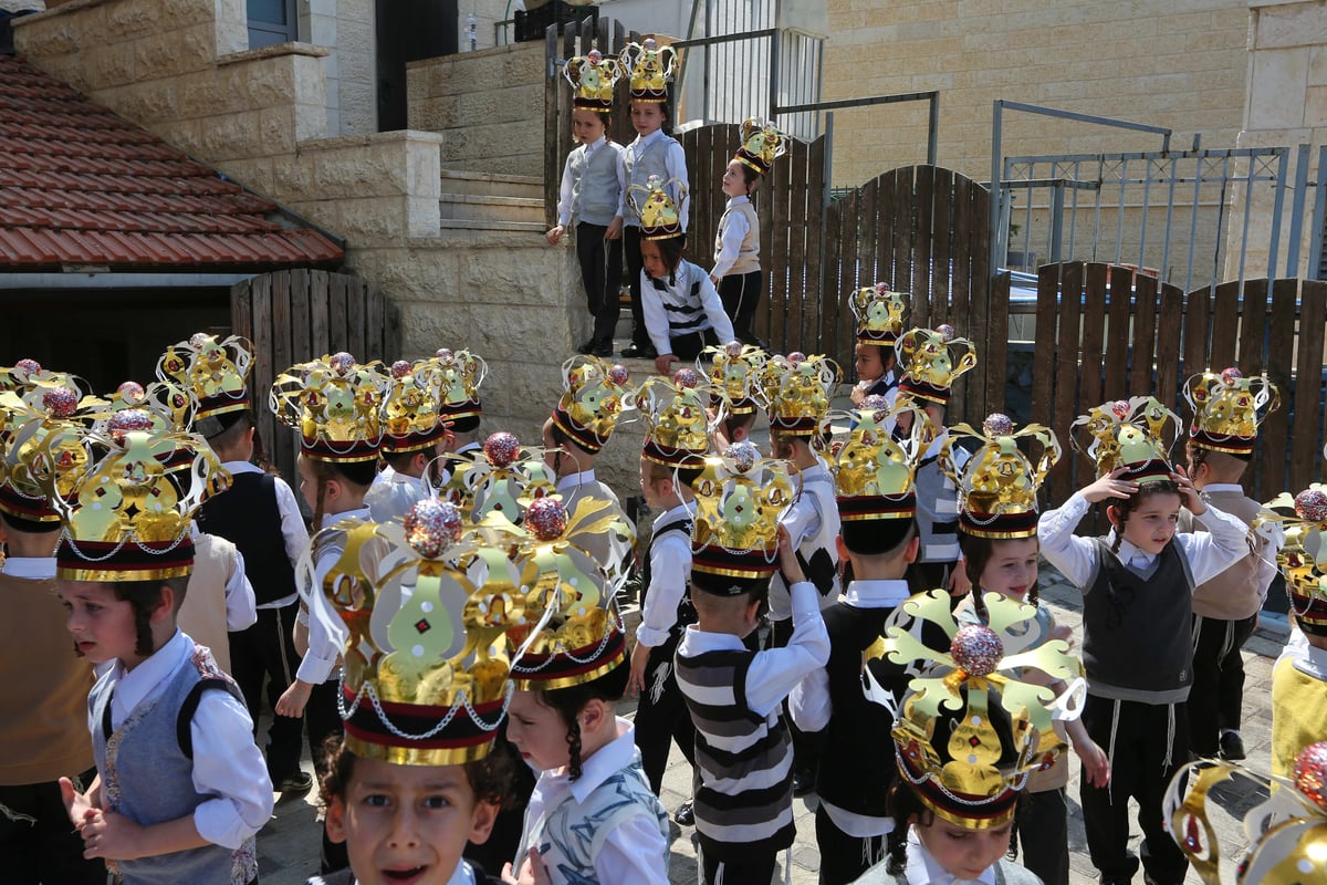 תיעוד מרגש: מסיבת חומש בחיידר בבית שמש