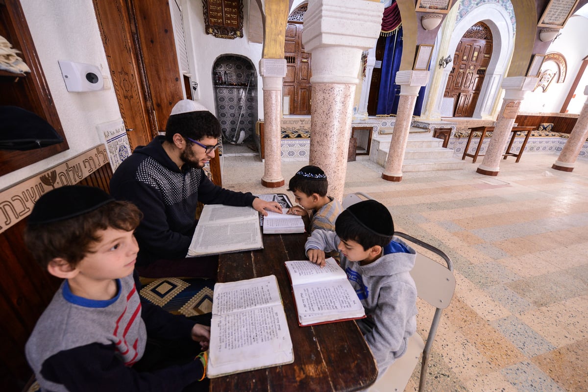 52 תמונות שמציגות את הווי החיים היהודי באי ג'רבה