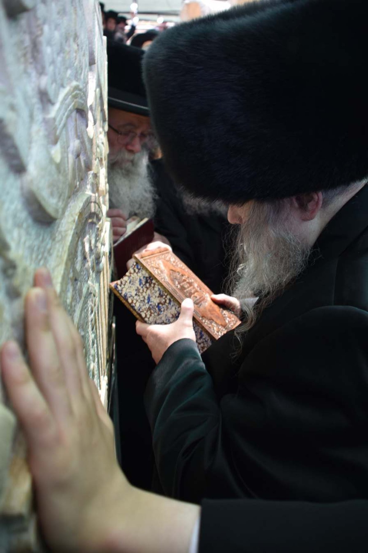 צפו בגלריה: הילולת המהר"א מבעלזא