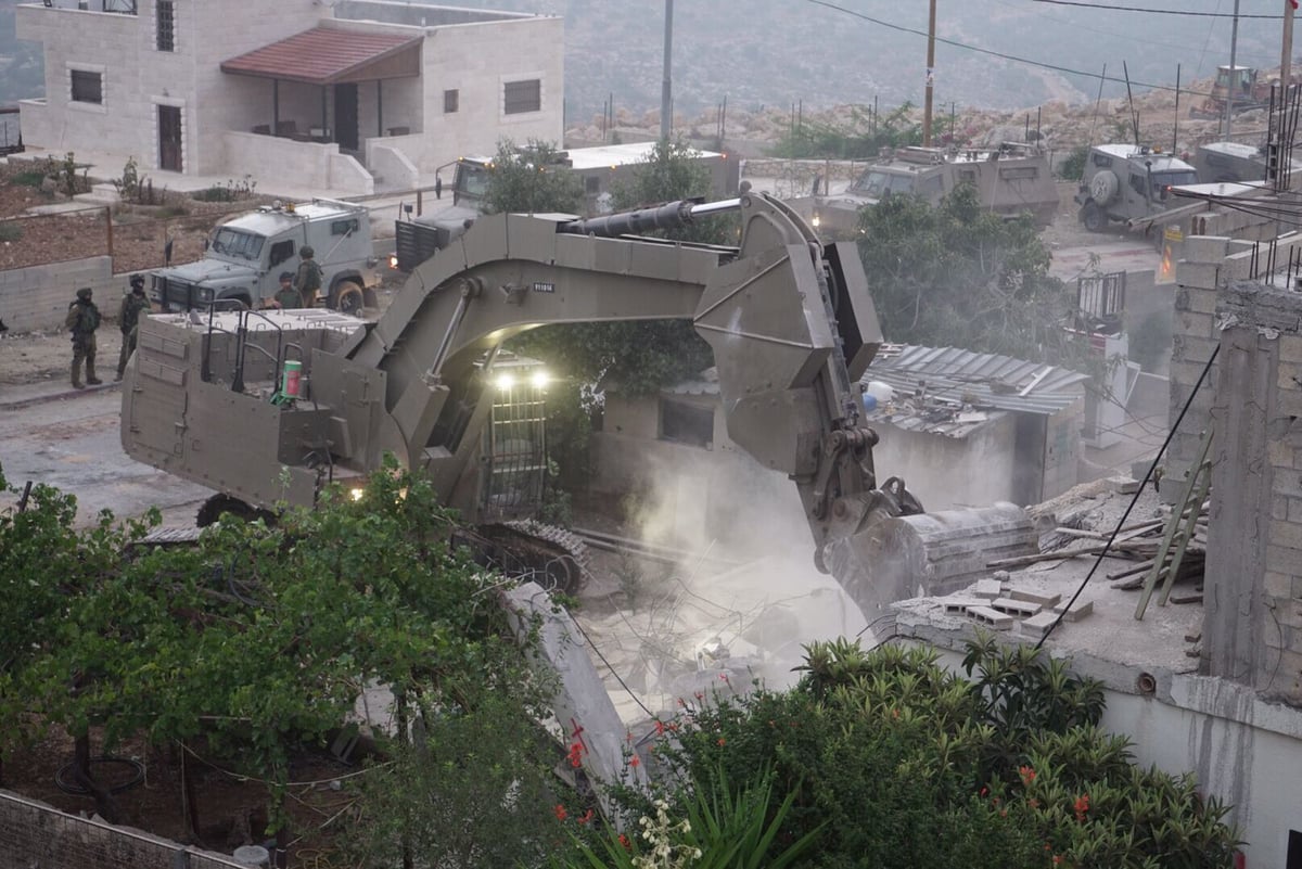 כוחות צה"ל הרסו את בית המחבל מחלמיש