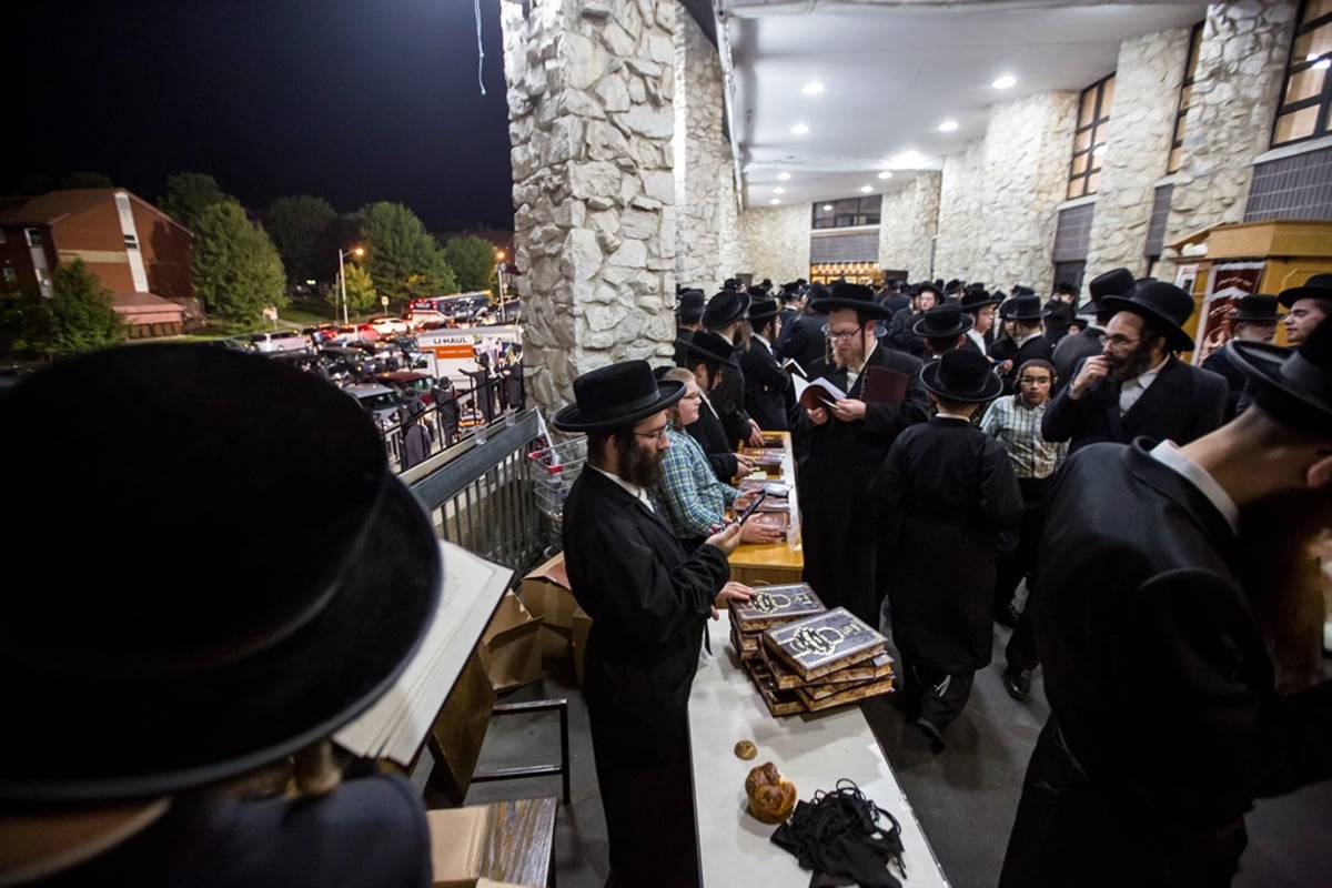 הילולת ה'דברי יואל' מסאטמר • תיעוד ענק