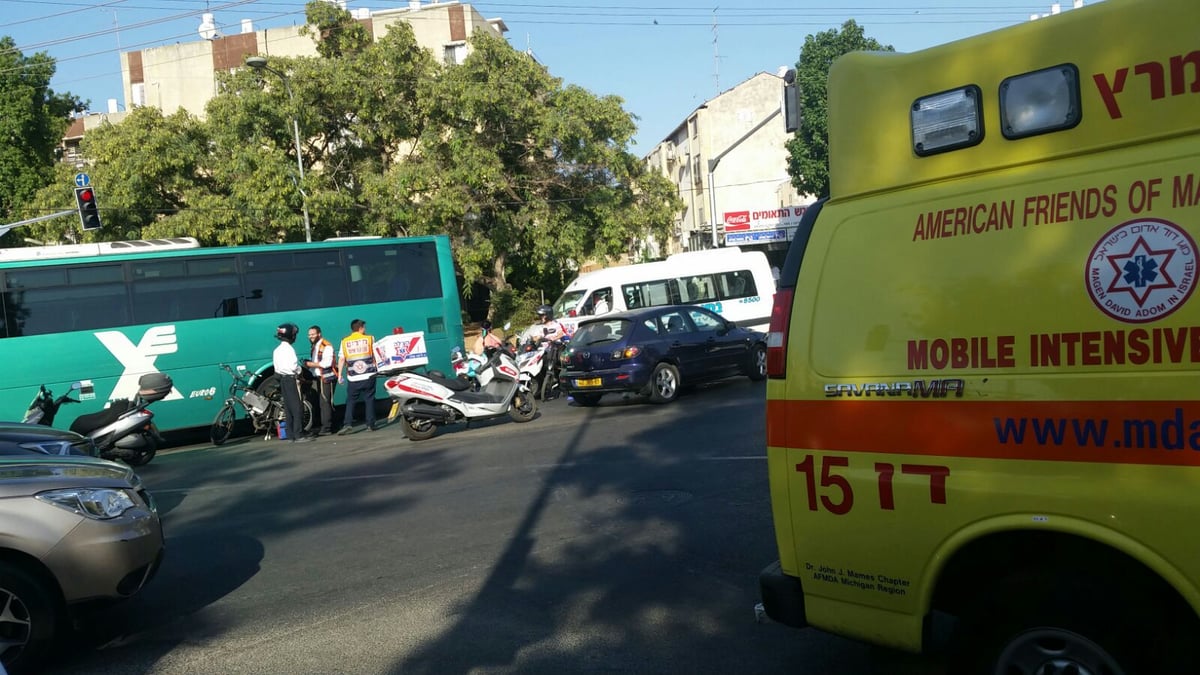 בני ברק: אוטובוס דרס רוכב אופניים - מצבו קשה