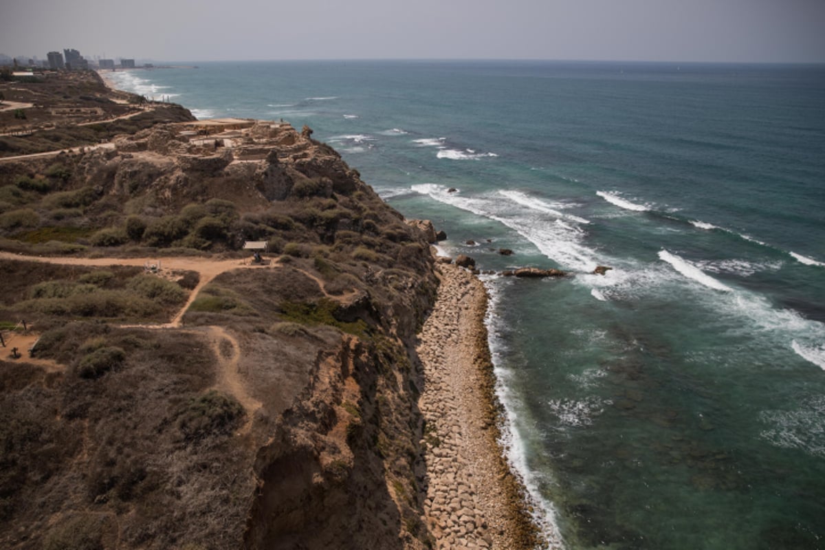 חוף געש, גלשנים ואפלוניה: סיור מהאוויר