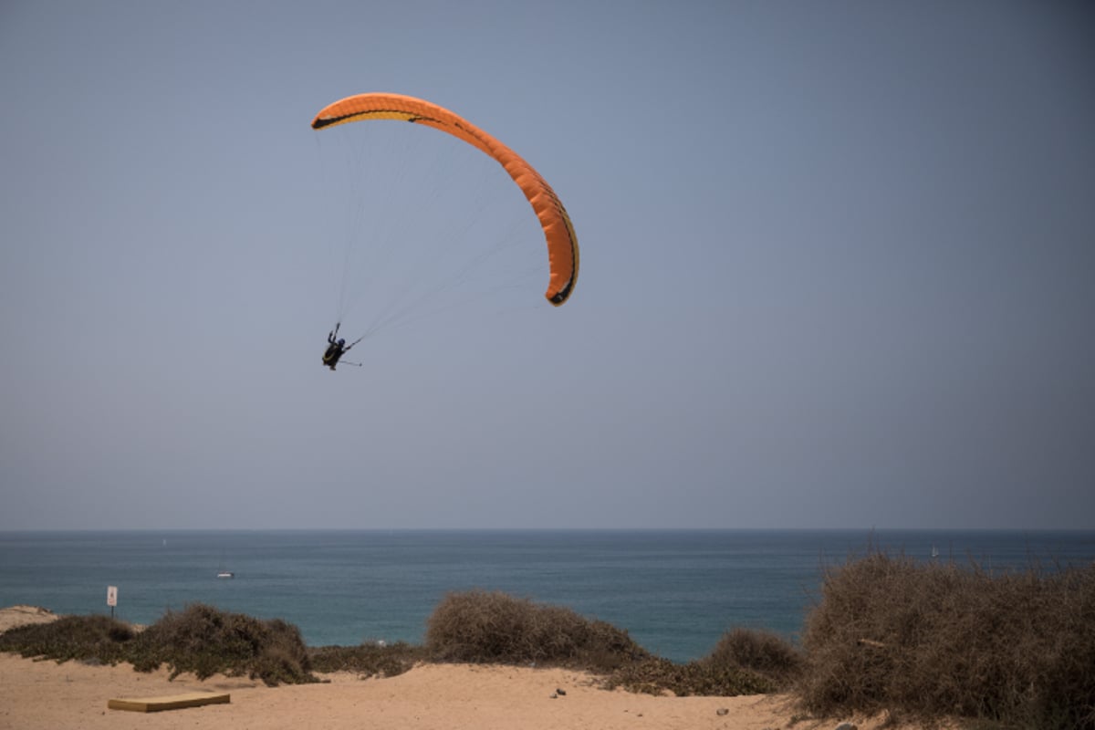 חוף געש, גלשנים ואפלוניה: סיור מהאוויר