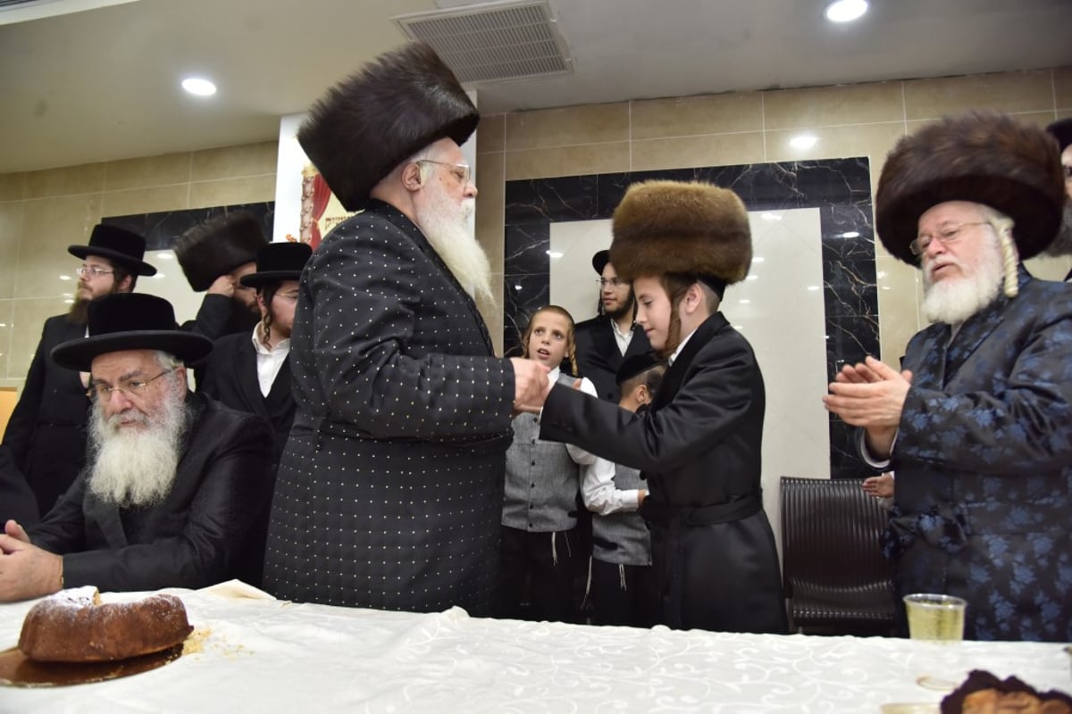 בר מצווה לנכד האדמו"רים משאץ ויז'ניץ וליטשיק