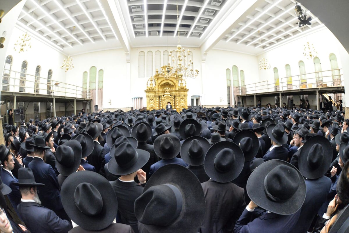 מסע הלווית  המשגיח הגר"א גינזבורג זצ"ל