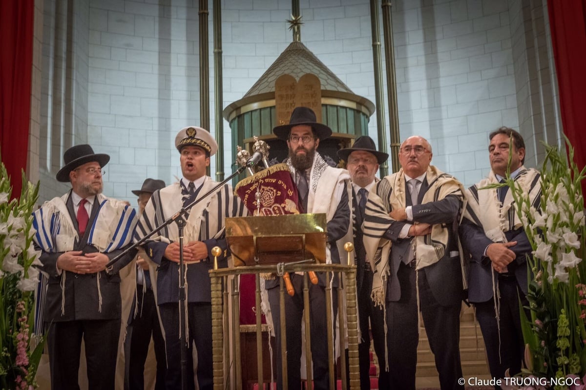 הרב הצעיר מונה לרבה של שטרסבורג • צפו במעמד ההכתרה