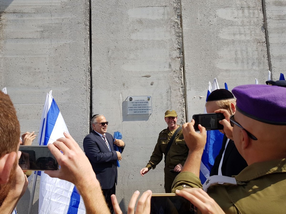 מערכת תאורה חדשה הותקנה בקבר רחל אמנו