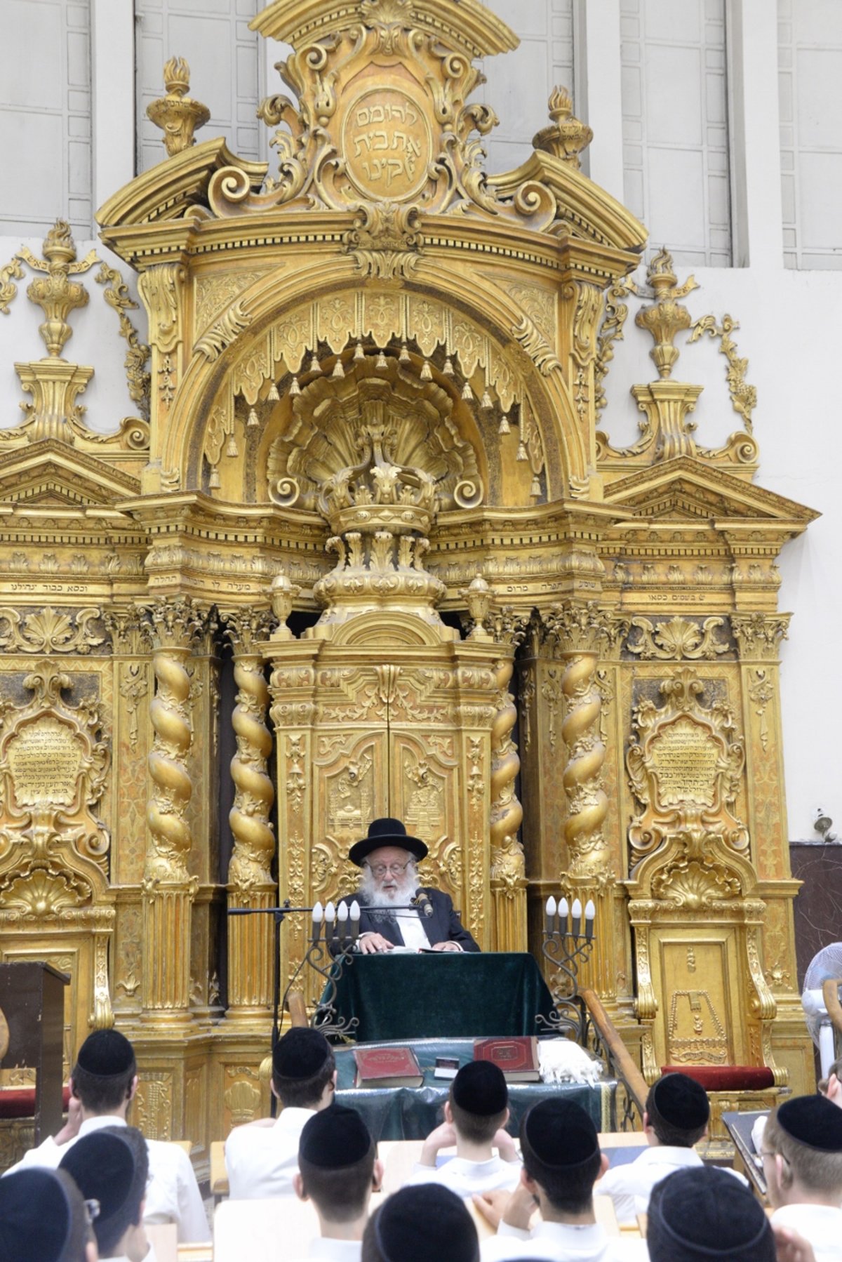 פוניבז' ספדה למשגיח הישיבה זצ"ל • תיעוד