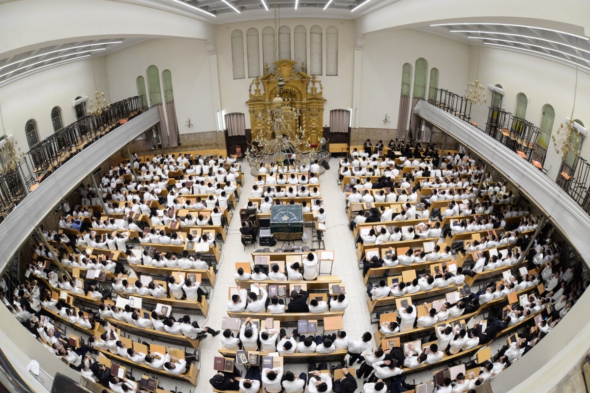 פוניבז' ספדה למשגיח הישיבה זצ"ל • תיעוד