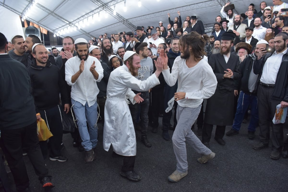 ראש השנה באומן כפי שעוד לא ראיתם • צפו