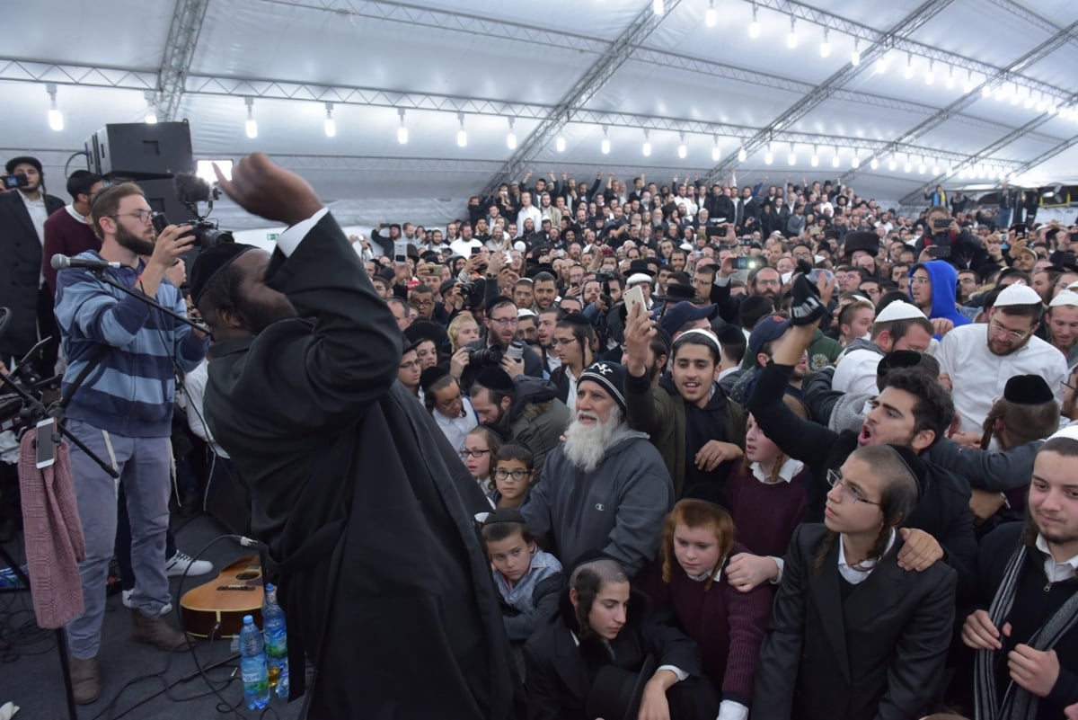 ראש השנה באומן כפי שעוד לא ראיתם • צפו