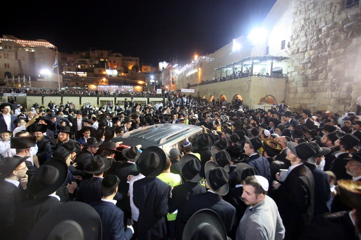 בעקבות החקירה: מרן הגר"ח קנייבסקי חיזק את הרב הבר