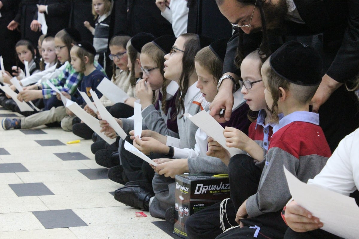 הילולת רבי נחמן ב'השול' של ברסלב • צפו