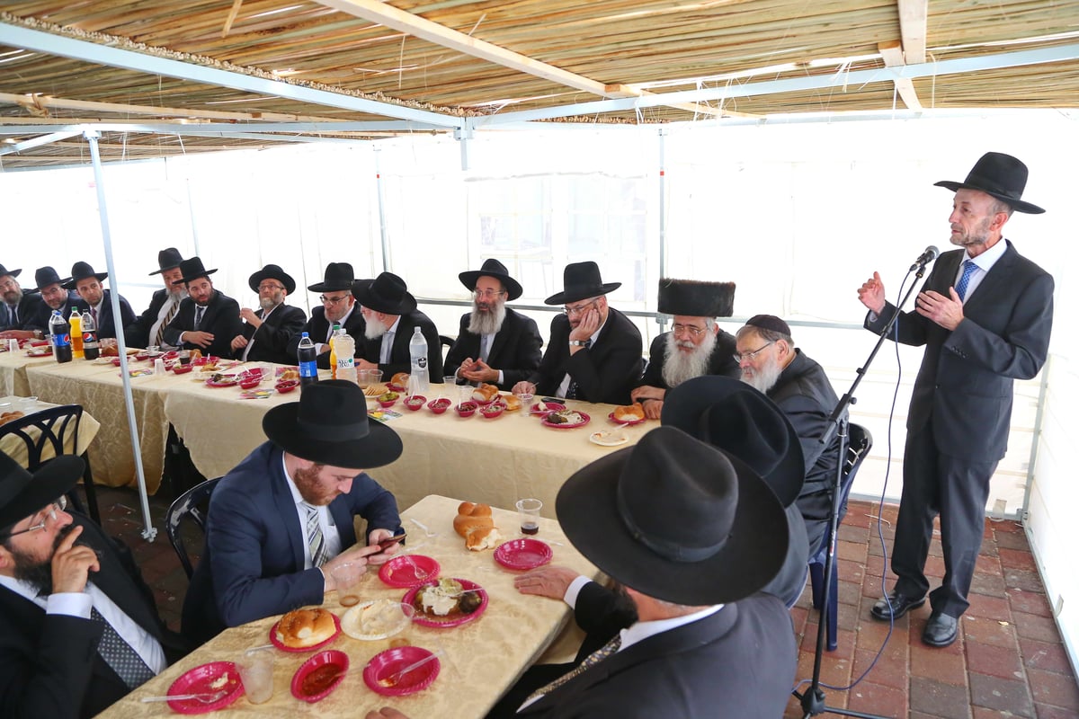 עכשיו הגלריה: מסיבת החג של 'דגל התורה'