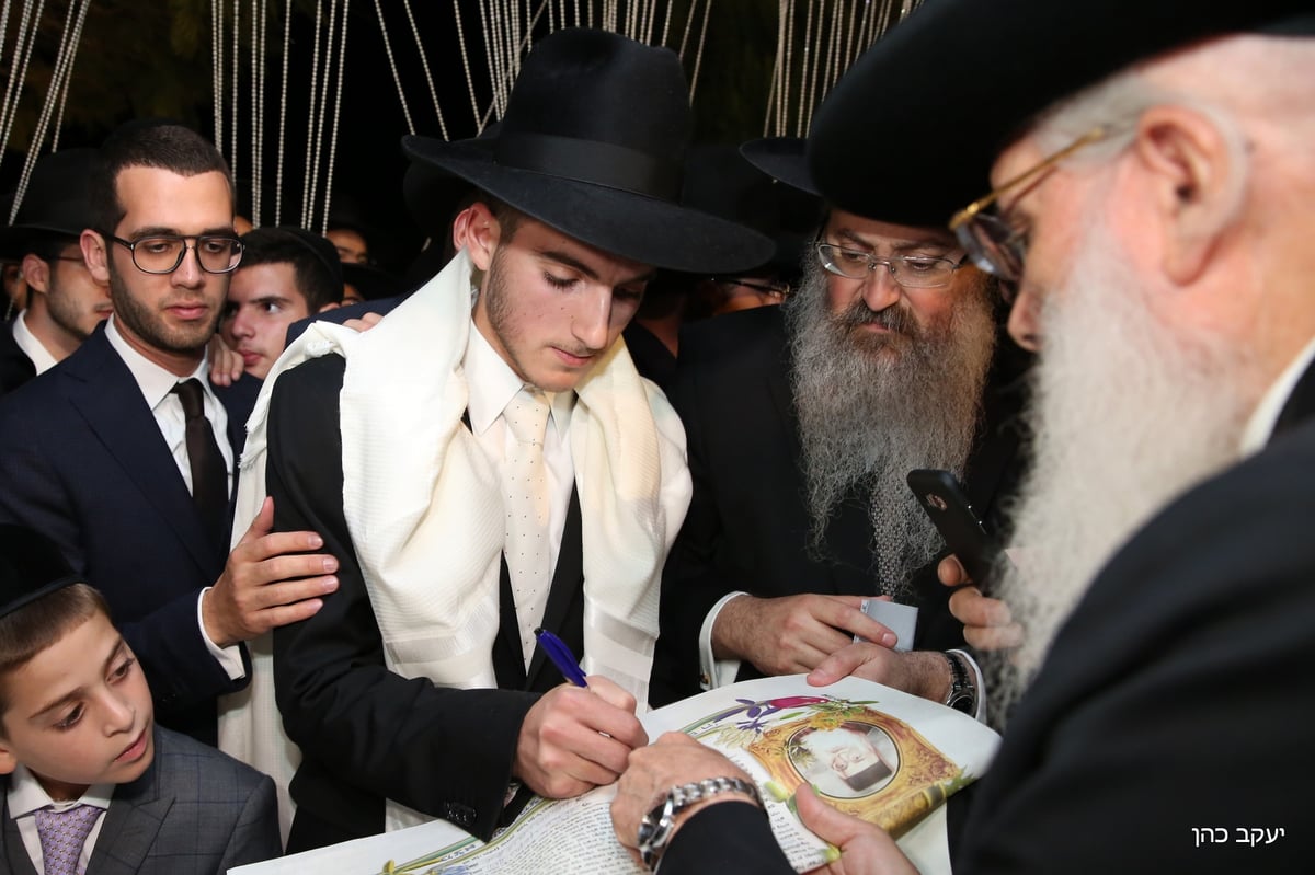 תיעוד: חתונת נכד האדמו"ר רבי ברוך אבוחצירא